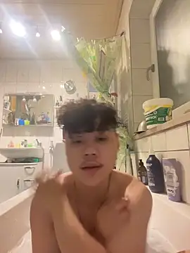 Kingpowerlittel online show from 02/18/26, 05:31