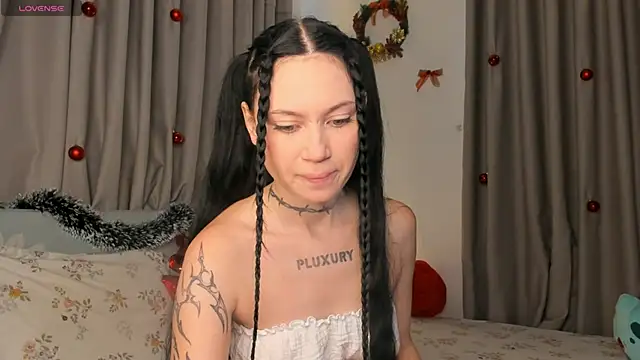 Alice 1n Wonderland  online show from 01/06/26, 04:05