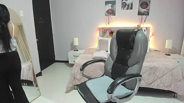 Miss Cataleya   online show from 07/20/26, 12:29