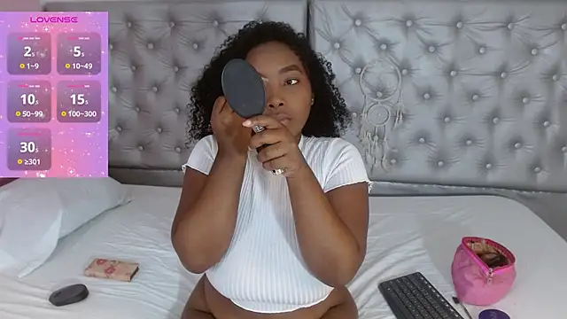 angiellam online show from 10/19/25, 01:56