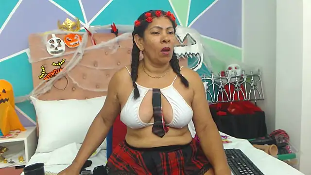 Morenaza6420 online show from 10/22/25, 09:58