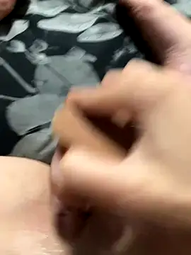 Snapshot of SomeWhatFoxyX chatting on 10/25/25, 08:25 SomeWhatFoxyX online show from 10/25/25, 08:25