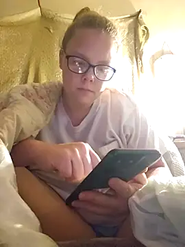 countrymomma online show from 10/02/25, 12:45