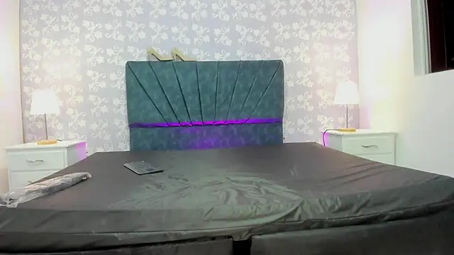 VioletRose as online show from 03/25/26, 01:55