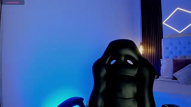 Snapshot of ZamabyCrucie chatting on 10/01/25, 10:38 ZamabyCrucie online show from 10/01/25, 10:38