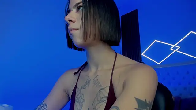 Snapshot of ZamabyCrucie chatting on 10/23/25, 10:41 ZamabyCrucie online show from 10/23/25, 10:41