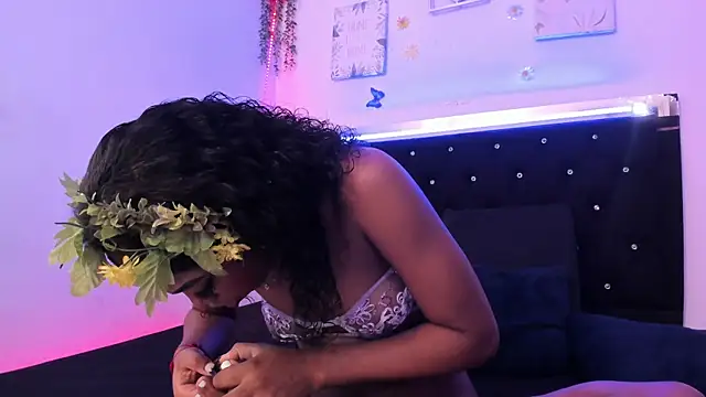 Snapshot of AkariRosetti chatting on 10/18/25, 04:41 AkariRosetti online show from 10/18/25, 04:41