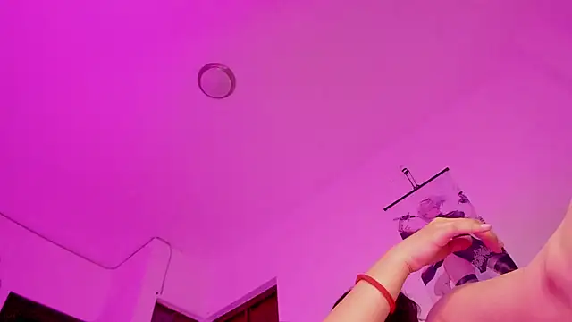 Snapshot of Nix_Girl chatting on 10/02/25, 07:59 Nix Girl online show from 10/02/25, 07:59