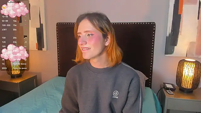 Snapshot of seraphine_star chatting on 02/08/26, 10:02 seraphine star online show from 02/08/26, 10:02