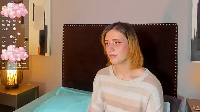 Snapshot of seraphine_star chatting on 02/14/26, 11:29 seraphine star online show from 02/14/26, 11:29