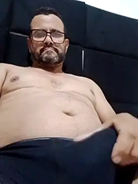 Snapshot of jssaf chatting on 12/20/25, 12:34 jssaf online show from 12/20/25, 12:34