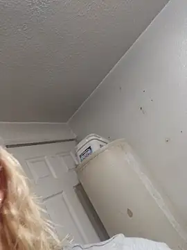 toomuchofafreak online show from 10/03/25, 05:04