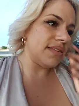 toomuchofafreak online show from 10/13/25, 11:10