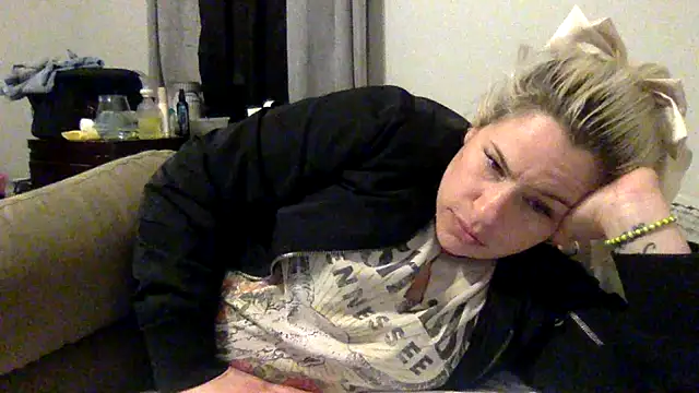 toomuchofafreak online show from 02/12/26, 10:32