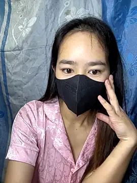 Snapshot of TiNa_04 chatting on 10/21/25, 10:54 TiNa 04 online show from 10/21/25, 10:54