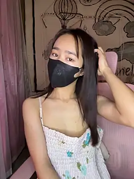 TiNa 04 online show from 12/18/25, 11:55