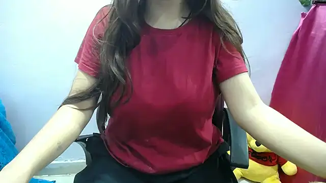 Snapshot of sweetpihu chatting on 07/06/26, 05:15 sweetpihu online show from 07/06/26, 05:15