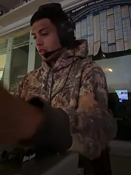 Snapshot of StrokingDaddy4 chatting on 09/09/25, 10:15 StrokingDaddy4 online show from 09/09/25, 10:15