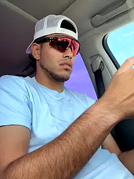 Snapshot of StrokingDaddy4 chatting on 09/16/25, 04:30 StrokingDaddy4 online show from 09/16/25, 04:30