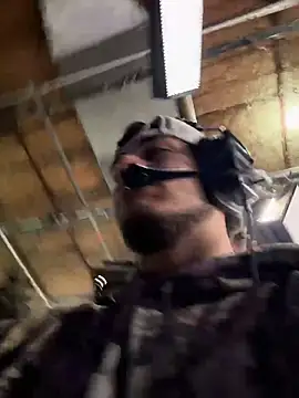 Snapshot of StrokingDaddy4 chatting on 11/07/25, 11:32 StrokingDaddy4 online show from 11/07/25, 11:32