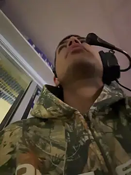 Snapshot of StrokingDaddy4 chatting on 11/25/25, 11:10 StrokingDaddy4 online show from 11/25/25, 11:10