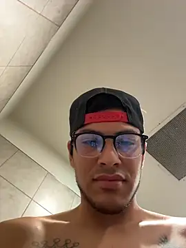 Snapshot of StrokingDaddy4 chatting on 12/05/25, 03:09 StrokingDaddy4 online show from 12/05/25, 03:09