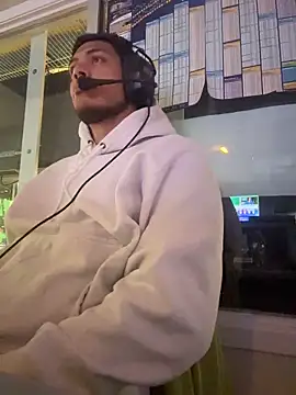 Snapshot of StrokingDaddy4 chatting on 12/18/25, 11:16 StrokingDaddy4 online show from 12/18/25, 11:16