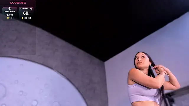 ReinaChloe online show from 02/19/26, 04:03