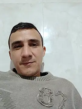 Snapshot of BrunoValen chatting on 07/19/26, 04:38 BrunoValen online show from 07/19/26, 04:38