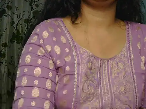 Jennifer 1999 online show from 05/03/26, 05:57