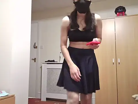 BobtailFormal online show from 12/03/25, 09:02