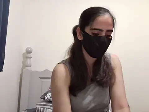 BobtailFormal online show from 12/18/25, 08:37