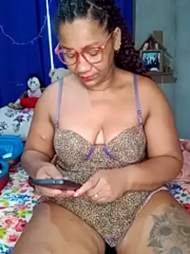 Snapshot of analgetica chatting on 06/09/26, 11:44 analgetica online show from 06/09/26, 11:44