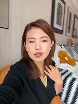 feifei 521 online show from 10/19/25, 05:41