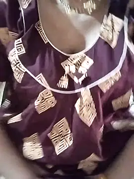 Snapshot of rani8008 chatting on 09/20/25, 06:25 rani8008 online show from 09/20/25, 06:25