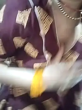 Snapshot of rani8008 chatting on 09/23/25, 08:17 rani8008 online show from 09/23/25, 08:17