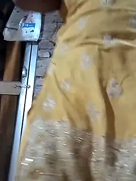 Snapshot of rani8008 chatting on 09/24/25, 05:55 rani8008 online show from 09/24/25, 05:55