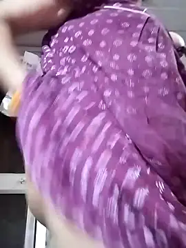 Snapshot of rani8008 chatting on 09/25/25, 06:22 rani8008 online show from 09/25/25, 06:22