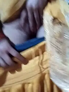 Snapshot of rani8008 chatting on 10/09/25, 09:51 rani8008 online show from 10/09/25, 09:51