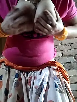 Snapshot of rani8008 chatting on 10/12/25, 03:16 rani8008 online show from 10/12/25, 03:16