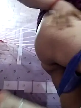 Snapshot of rani8008 chatting on 10/21/25, 06:08 rani8008 online show from 10/21/25, 06:08