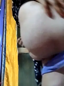 Snapshot of rani8008 chatting on 10/25/25, 06:54 rani8008 online show from 10/25/25, 06:54