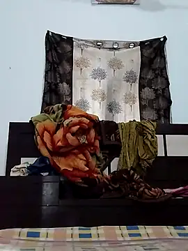 rani8008 online show from 05/19/26, 02:51