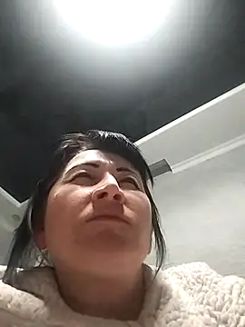 Snapshot of Funny_Karina chatting on 10/12/25, 06:18 Funny Karina online show from 10/12/25, 06:18