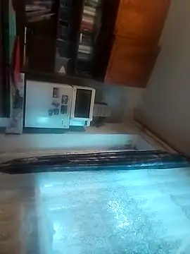 Snapshot of Funny_Karina chatting on 10/28/25, 06:50 Funny Karina online show from 10/28/25, 06:50