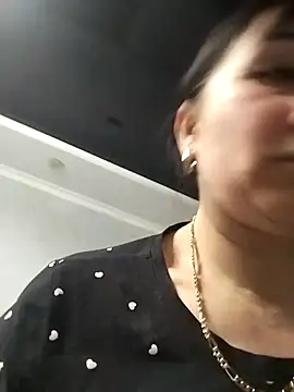 Snapshot of Funny_Karina chatting on 11/05/25, 08:53 Funny Karina online show from 11/05/25, 08:53