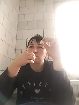 Snapshot of Funny_Karina chatting on 11/22/25, 12:26 Funny Karina online show from 11/22/25, 12:26