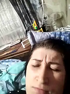 Snapshot of Funny_Karina chatting on 11/29/25, 08:23 Funny Karina online show from 11/29/25, 08:23