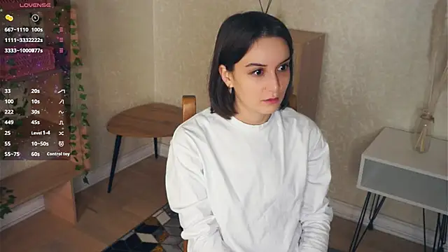 Snapshot of EliseMilby chatting on 12/19/25, 07:26 EliseMilby online show from 12/19/25, 07:26