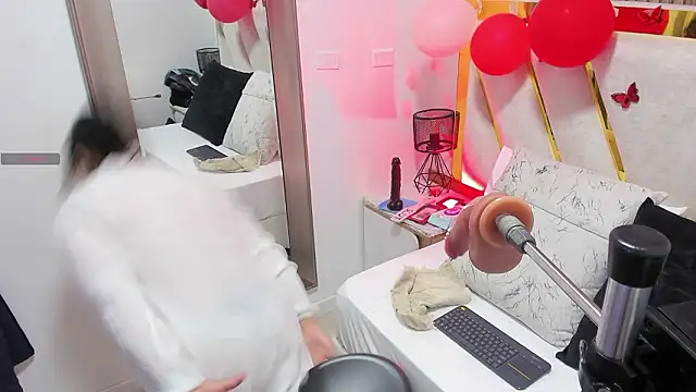 Luna Naughty1 online show from 02/18/26, 07:32